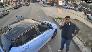 Kadın şoförün kullandığı otobüsün önünü kesen genç, maganda ilan edilmesine tepki gösterdi