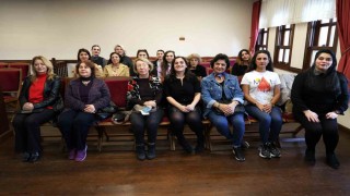 Kadınlar şiddetin türlerini Osmangazide öğrendi