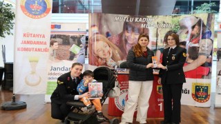 Kadınlara KADES tanıtıldı