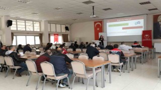 Kamu personeli, kadına yönelik şiddetle ilgili bilgilendirildi