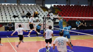 Kamu spor oyunları ege grup müsabakaları Manisada başladı