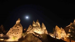 Kapadokyada Kunduz Süper Ay göz kamaştırdı