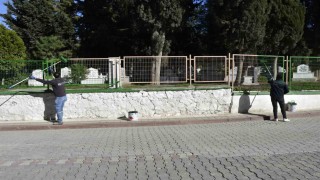 Karacabeyde mezarlıklara özenli bakım