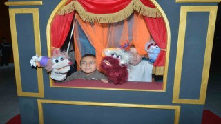 Karagöz Kukla Ve Gölge Oyunlarına renkli açılış