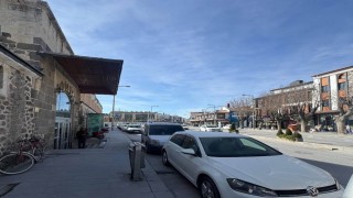 Karapınarda polisten hatalı park denetimleri