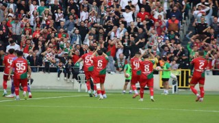 Karşıyaka, namağlup yoluna devam ediyor