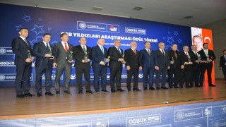 Kayseri OSB Başkanı Yalçına Sanayi ve Teknoloji Bakanı Kacırdan ödül