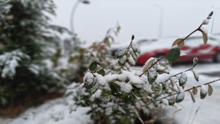 Kayserinin yüksek kesimlerine kar yağdı