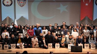 Keçiörende gençlere yönelik buluşma