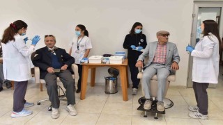 Kepez Belediyesinden huzurevi sakinlerine ağız ve diş sağlığı taraması