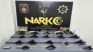 Kiliste tır ve evlerde silah ile kaçak sigara ele geçirildi: 1 tutuklama