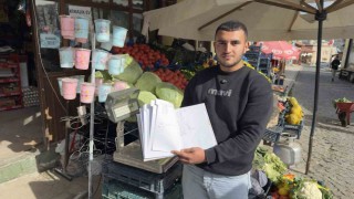 Kimse bilmesin, Allah bilsin diyerek 150 bin liralık veresiye defterini kapattı