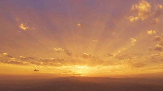 Kırıkkalede gün batımı renk cümbüşü oluşturdu