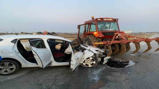 Kırklarelide traktör ile otomobil çarpıştı: 2 yaralı