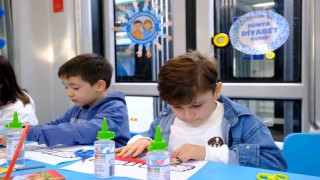 Kocaelide diyabetli çocuklar için tramvay süslendi