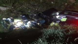 Kontrolden çıkan otomobil uçurumdan aşağıya yuvarlandı