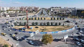 Konyada yeni tramvay hattı kapsamında Otogar Kavşağında düzenleme çalışması başladı