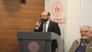 Kulada Helal kazanç ve dürüst kazanç söyleşisi Kulada gerçekleştirildi