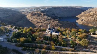 Kuran-ı Kerimde ismi geçen peygamberlerin kabirlerinin olduğu ilçe yılda 1 milyon ziyaretçi ağırlıyor