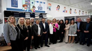 Kuşadasında Ada Kıyafet Evi açıldı