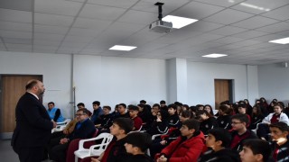 Kütahya Abdülhamid Han Anadolu Lisesinde Hz. Peygamber ve Şahsiyet İnşası konulu konferans