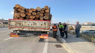 Kütahyada orman emvali yüklü araçlar denetlendi