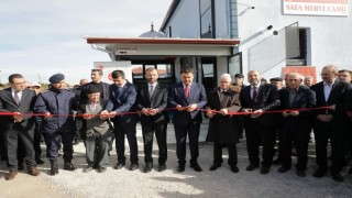 Kütahyada yapımı tamamlanan Sefa Merve Camii ibadete açıldı