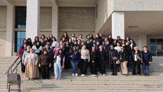 Liseli gençler Düzce Üniversitesinde