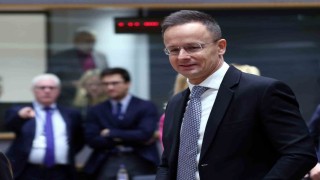 Macaristan Dışişleri Bakanı Szijjarto: AB, Ukraynaya yapılan ödemeleri derhal durdurmalı