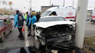 Malatyada araçlar çarpıştı: 2 yaralı