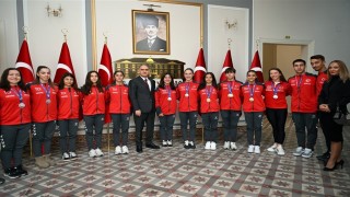 Manisanın altın çocukları Avrupadan zaferle döndü