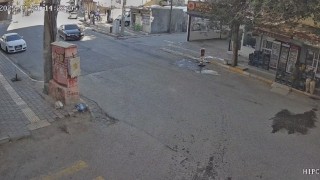 Mardinde 6 yaşındaki çocuğa aracın çarptığı anlar güvenlik kamerasına yansıdı