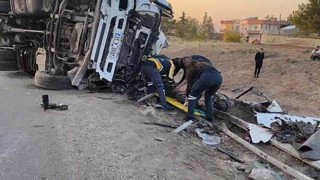 Mardinde kahreden kaza: İlk kazaya yardıma giderken araç çarptı