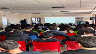 Mardinde öğrenciler siberay projesi kapsamında bilgilendirildi