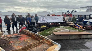 Marmariste sezon sonu deniz dibi temizliğinde çıkanlar şaşırttı