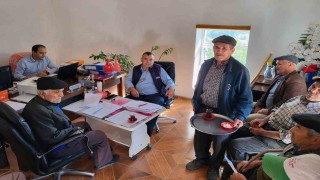 Menteşe Ziraat Odası Başkanı Baştuğ, Şenyaylada elma üreticilerinin sorunlarını dinledi