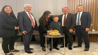 Menteşede öğretmenlere çifte kutlama sürprizi