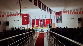 Merkezefendi Kent Tiyatrosunun oyunu Çavdırda büyük beğeni topladı