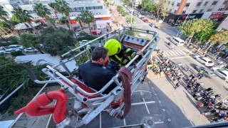 Mersinde iş merkezinde yangın ve kurtarma tatbikatı yapıldı
