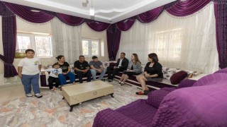 Mersinde öğrenciler için evde eğitim takibi başladı