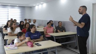 Mersinde veliler eğitim sürecine dair bilgilendirildi