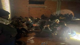 Metruk binadan 29 kaçak göçmen çıktı