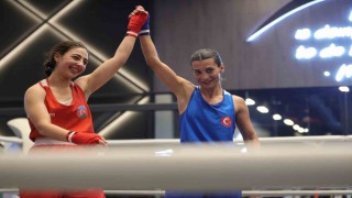 Milli boksör Ayşen Taşkın, Riyadda altın madalyaya ulaştı