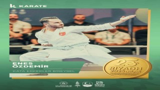 Milli karateci Enes Özdemir, altın madalya kazandı