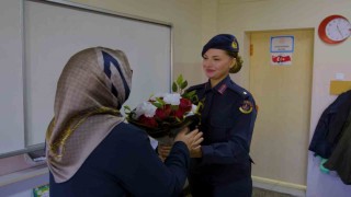 Minik Sırma büyüdü teğmen oldu: Bayburt jandarmadan duygulandıran Öğretmenler Günü mesajı