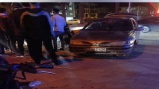 Motosiklet ile otomobil çarpıştı: 1 yaralı