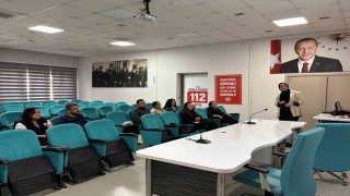 Muğla 112 Acil Çağrı Merkezi çalışanlarına doğru beslenme ve duruş teknikleri anlatıldı