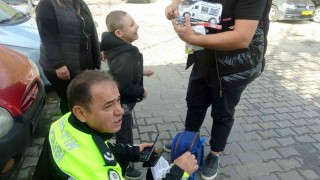 Muğla Trafik Şube Müdürü Haçandan özel ihtiyaçlı çocuğa anlamlı hediye