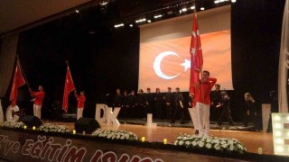 Muğlada 24 Kasım Öğretmenler Günü düzenlenen programla kutlandı