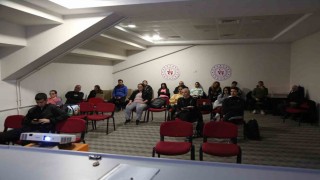 Muğlada masa tenisinde yeni antrenörler yetişiyor